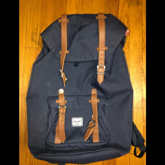 Herschel Supply Company Handbags - Herschel laptop Bag